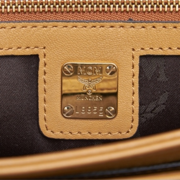 MCM Paradiso Bag - Picture 4 of 7